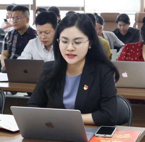 离婚后人身保险财产纠纷案例解析：婚内大额保单的分割规则